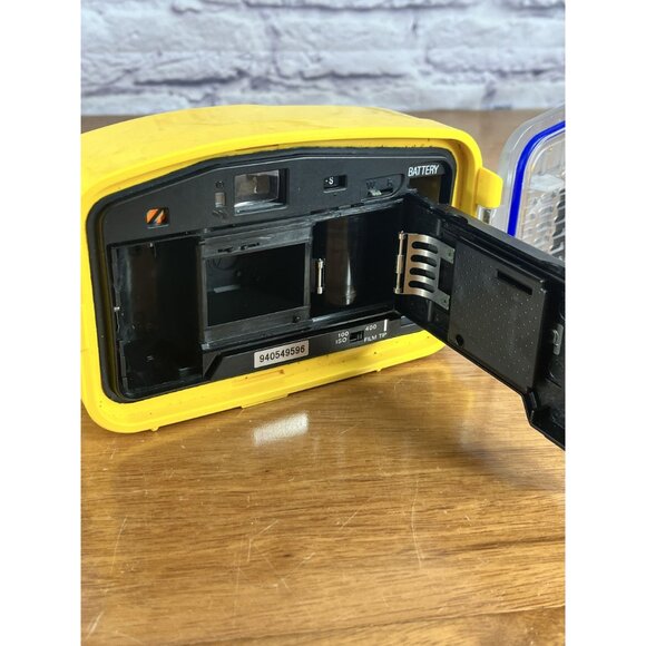 SEA & SEA 35SE Motor Marine & YS-40A Flash - Underwater 35mm Film Camera Set - Picture 14 of 14